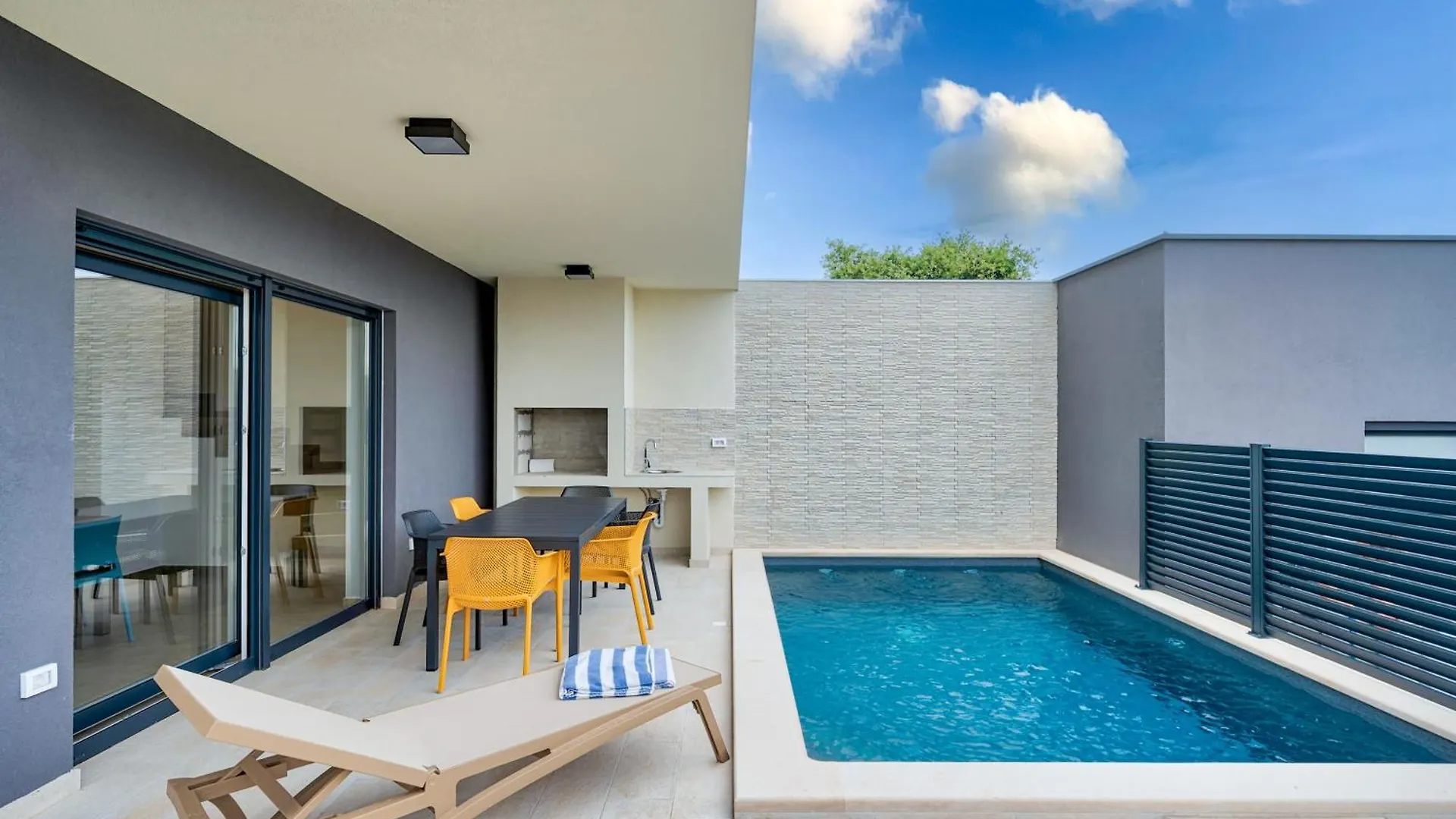 Villa Blue Oasis Liznjan With Private Pool